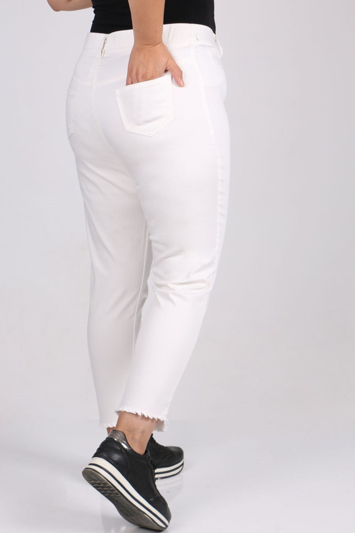 9138-1  Büyük Beden Beli Lastikli Alt Püsküllü Kot Pantolon-Beyaz