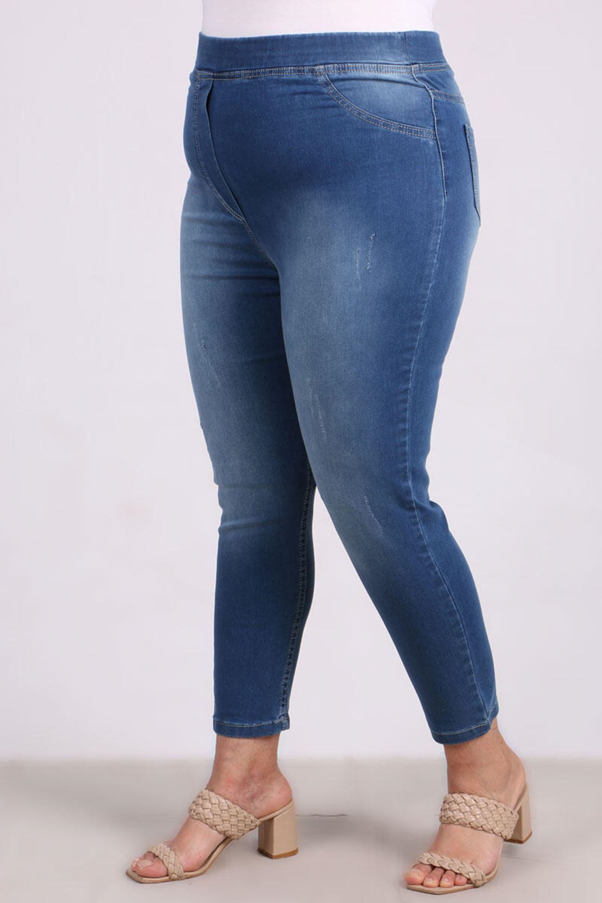 9109-10 Büyük Beden Beli Lastikli Tırnaklı  Dar Paça Kot Pantalon-Açık Mavi