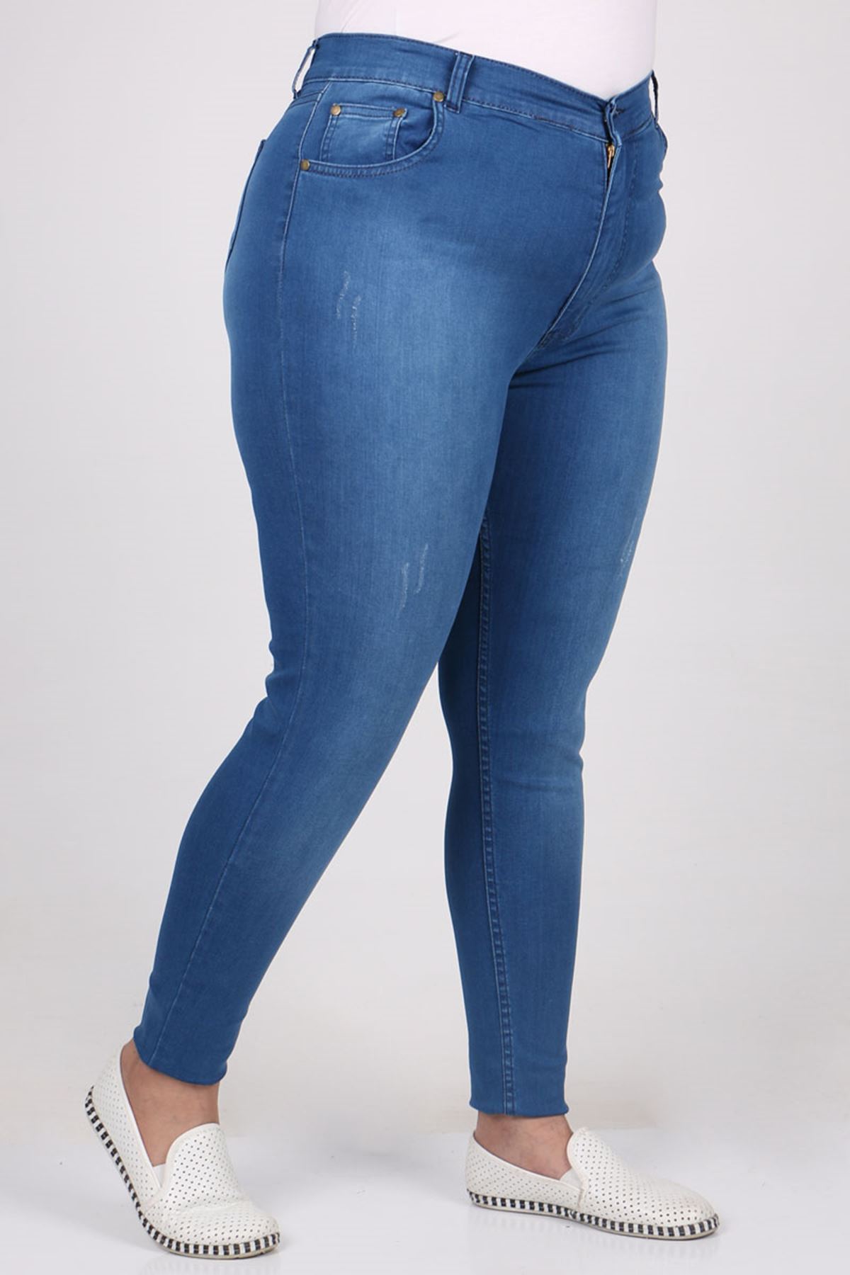 9183-3 Büyük Beden Taşlamalı ve Tırnaklı Dar Paça Uzun Boy Kot Pantolon - Mavi