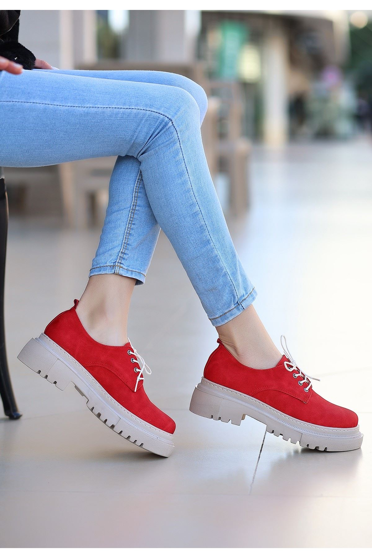 Teri Kırmızı Cilt Desenli Bağcıklı Ayakkabı