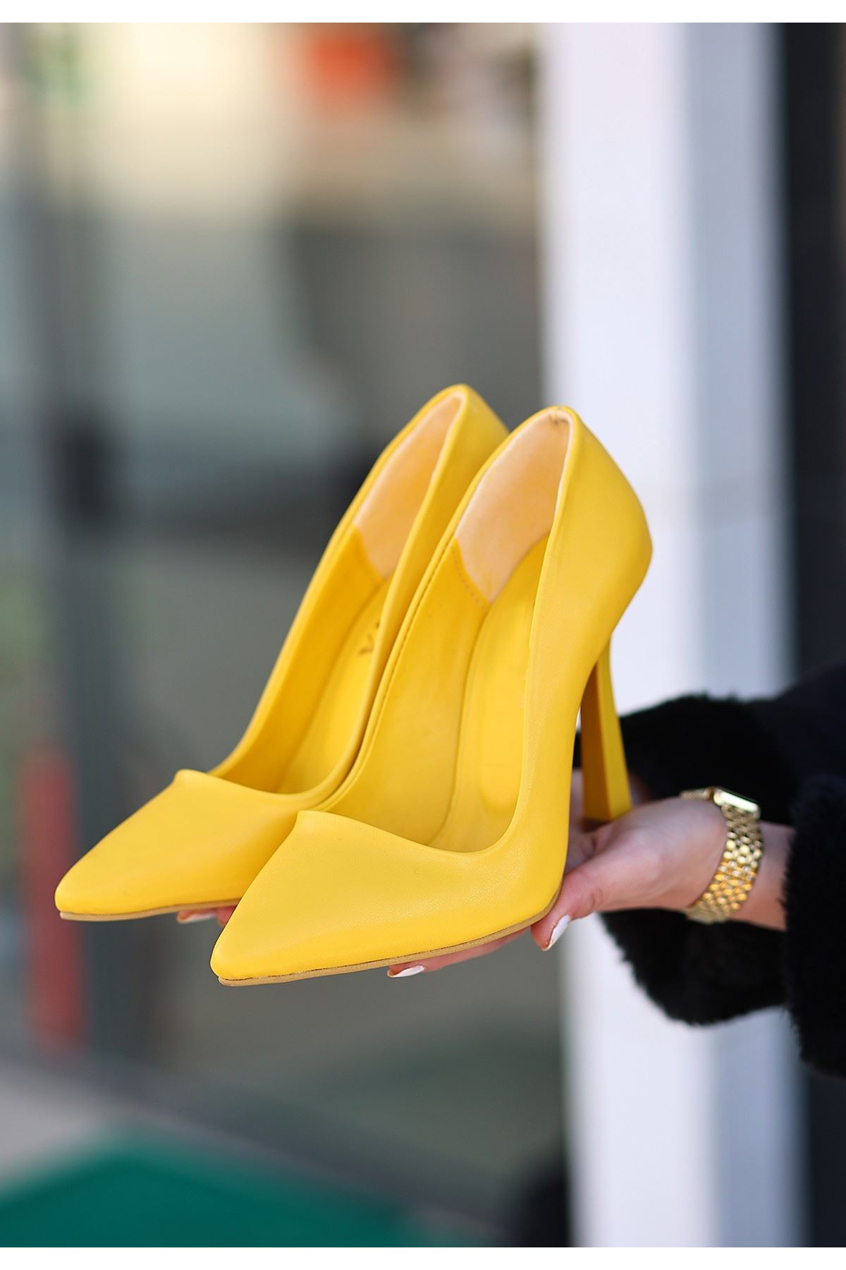 Jirda Sarı Cilt Stiletto Ayakkabı