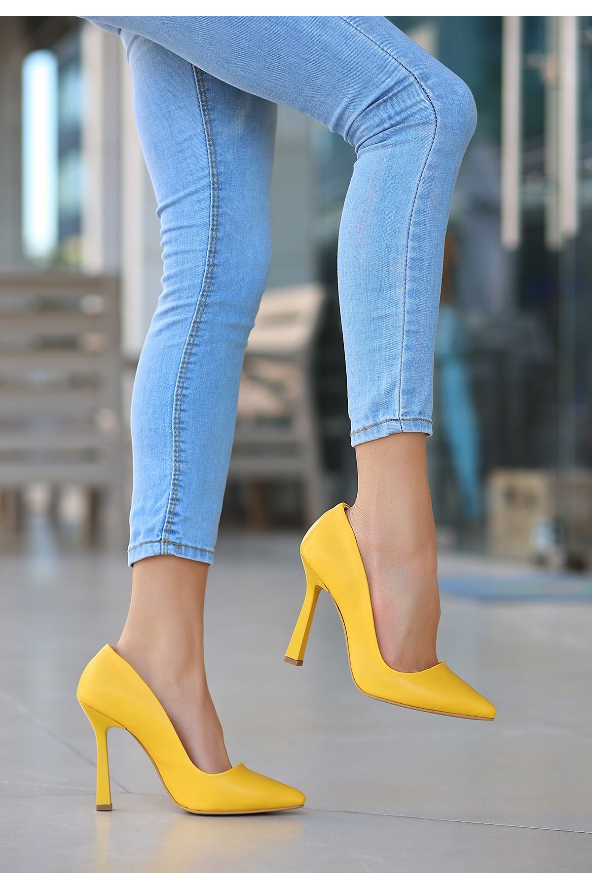 Jirda Sarı Cilt Stiletto Ayakkabı
