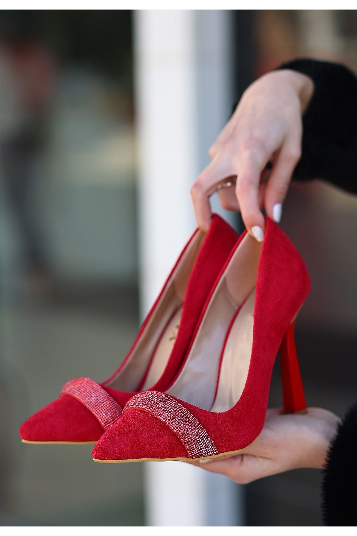 Gida Kırmızı Süet Stiletto Ayakkabı
