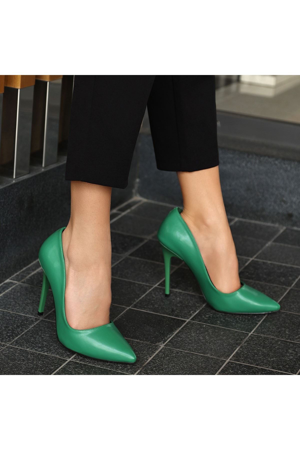 Deor Yeşil Cilt Stiletto Ayakkabı