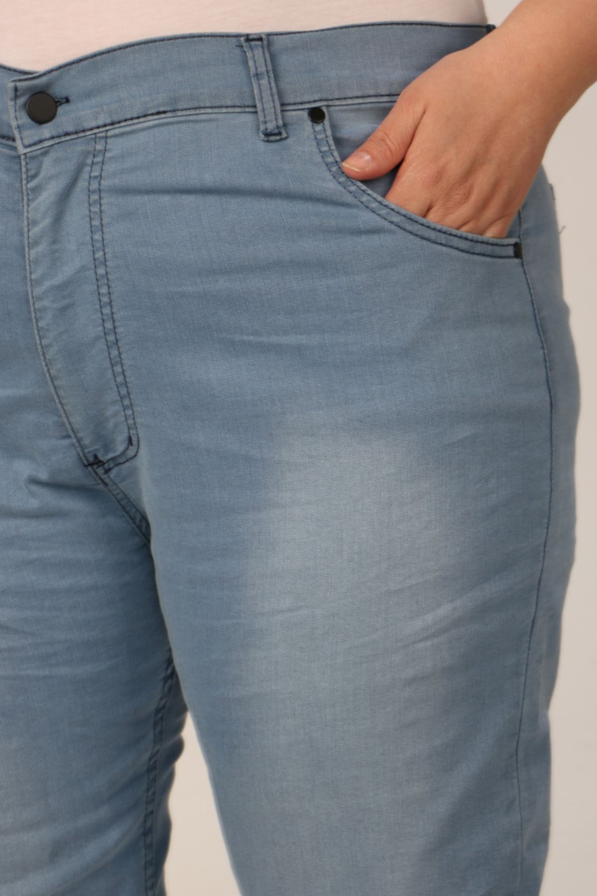 9183-4 Büyük Beden Dar Paça Uzun Boy Taşlamalı Kot Pantolon - Buz Mavi
