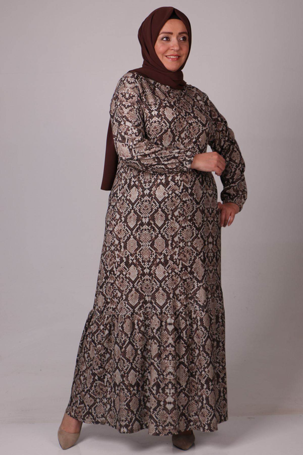 32024 Büyük Beden Etek Ucu Fırfırlı Bürümcük Elbise -Karma Desenli Kahverengi