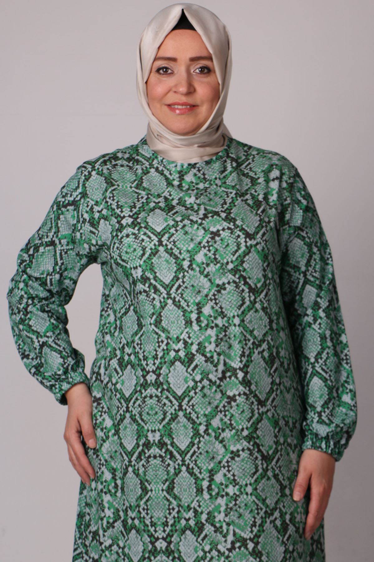 32024 Büyük Beden Etek Ucu Fırfırlı Bürümcük Elbise -Karma Desenli Benetton
