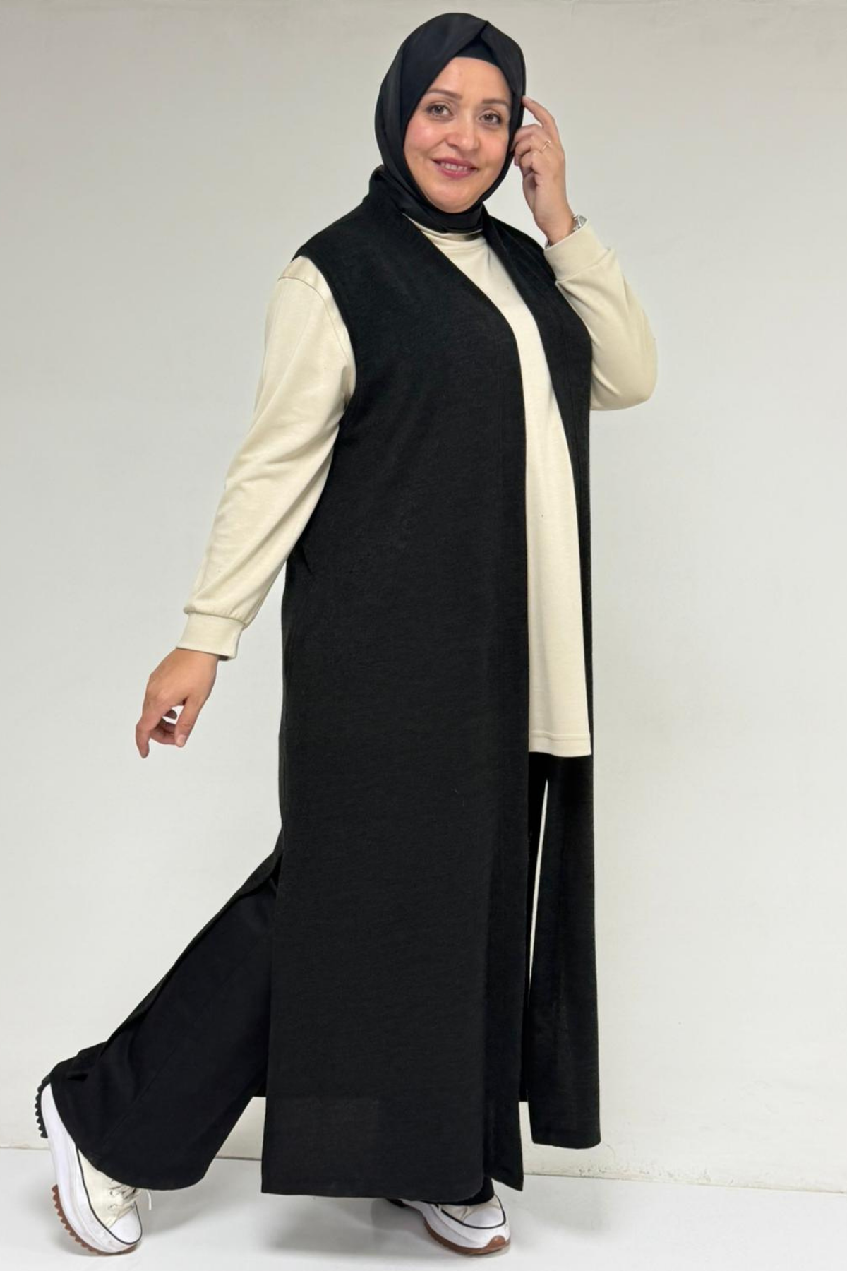 54015 Büyük Beden Yırtmaçlı Cepli Uzun Mir Yelek - Siyah