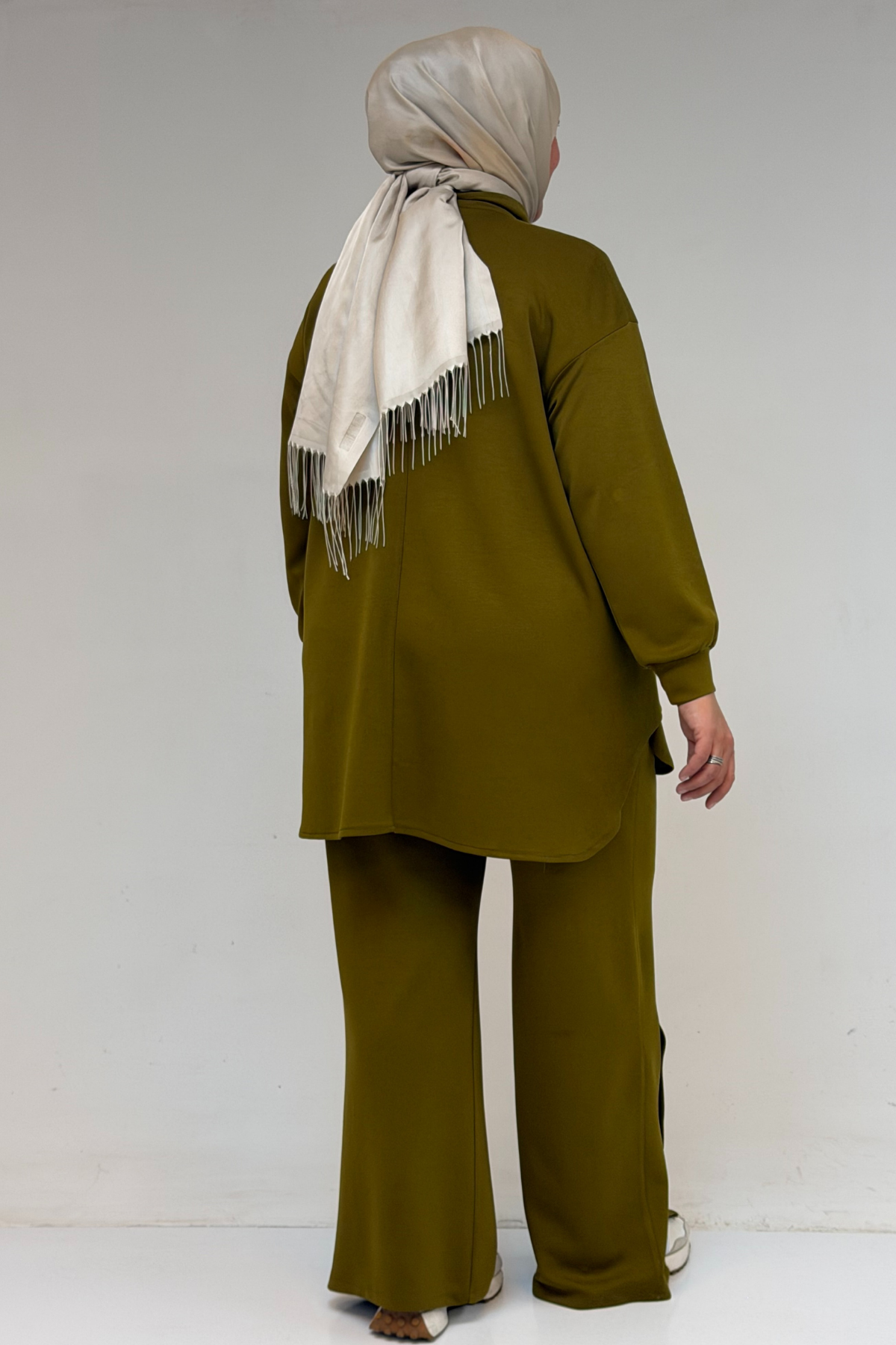 57034 Büyük Beden Çift Düğme Detaylı Modal Pantolonlu Takım - Yağ Yeşili