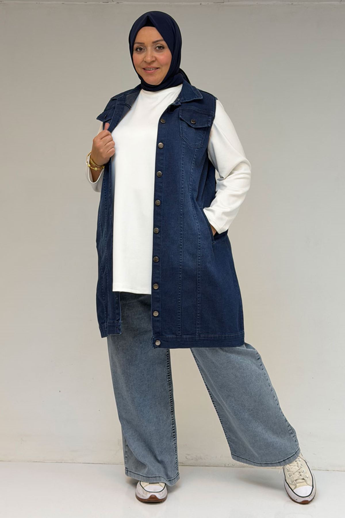 44002-1 Büyük Beden Çift Cepli Sprey Taşlama Detaylı Kot Yelek  -Mavi