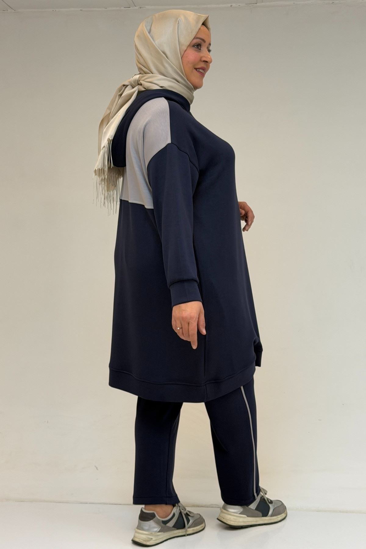 47100 Büyük Beden Garnili -Biyeli Pantolonlu Modal Takım - Lacivert