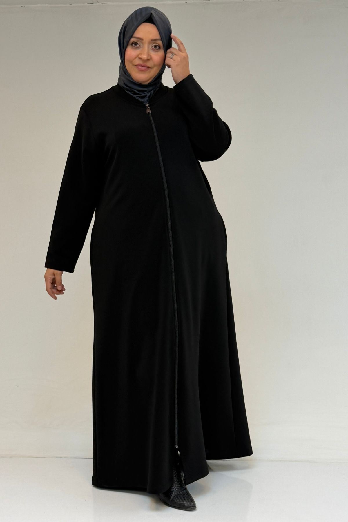 56020 Büyük Beden Boydan Fermuarlı Çelik Ferace - Siyah