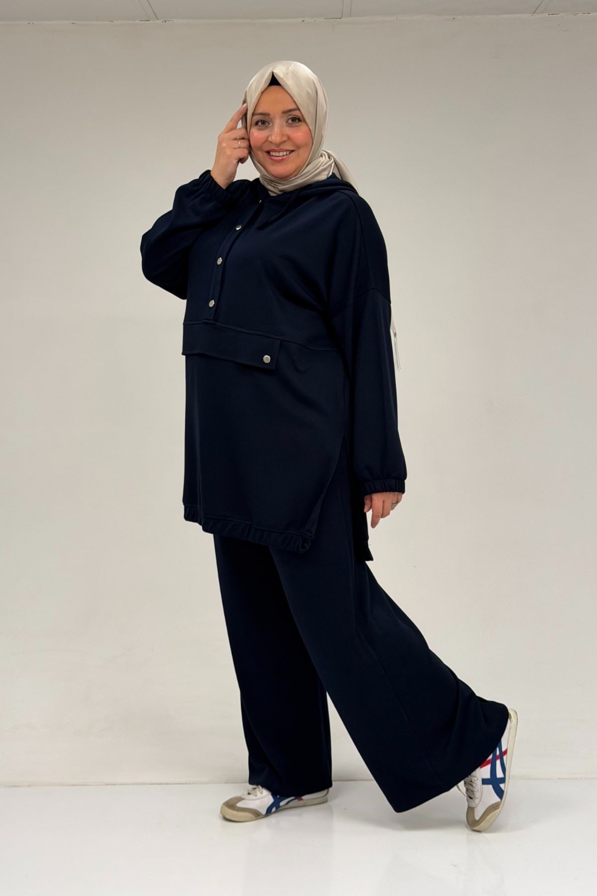 47089 Büyük Beden Yarım Patlı Kapşonlu Pantolonlu Modal Takım - Lacivert