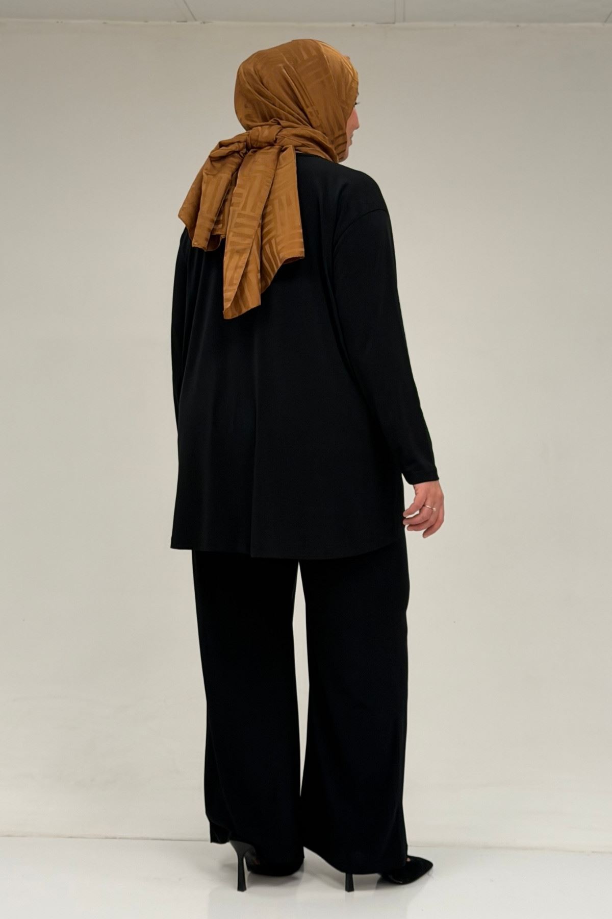 67033 Büyük Beden  Etek Ucu Parçalı Sandy Pantolonlu Takım - Siyah