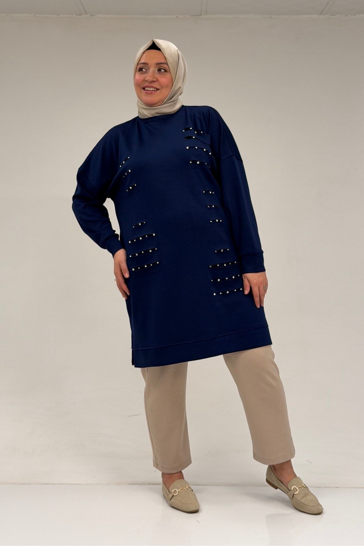 48089 Büyük Beden Beyoğlu Taşlı Modal Tunik - Koyu İndigo