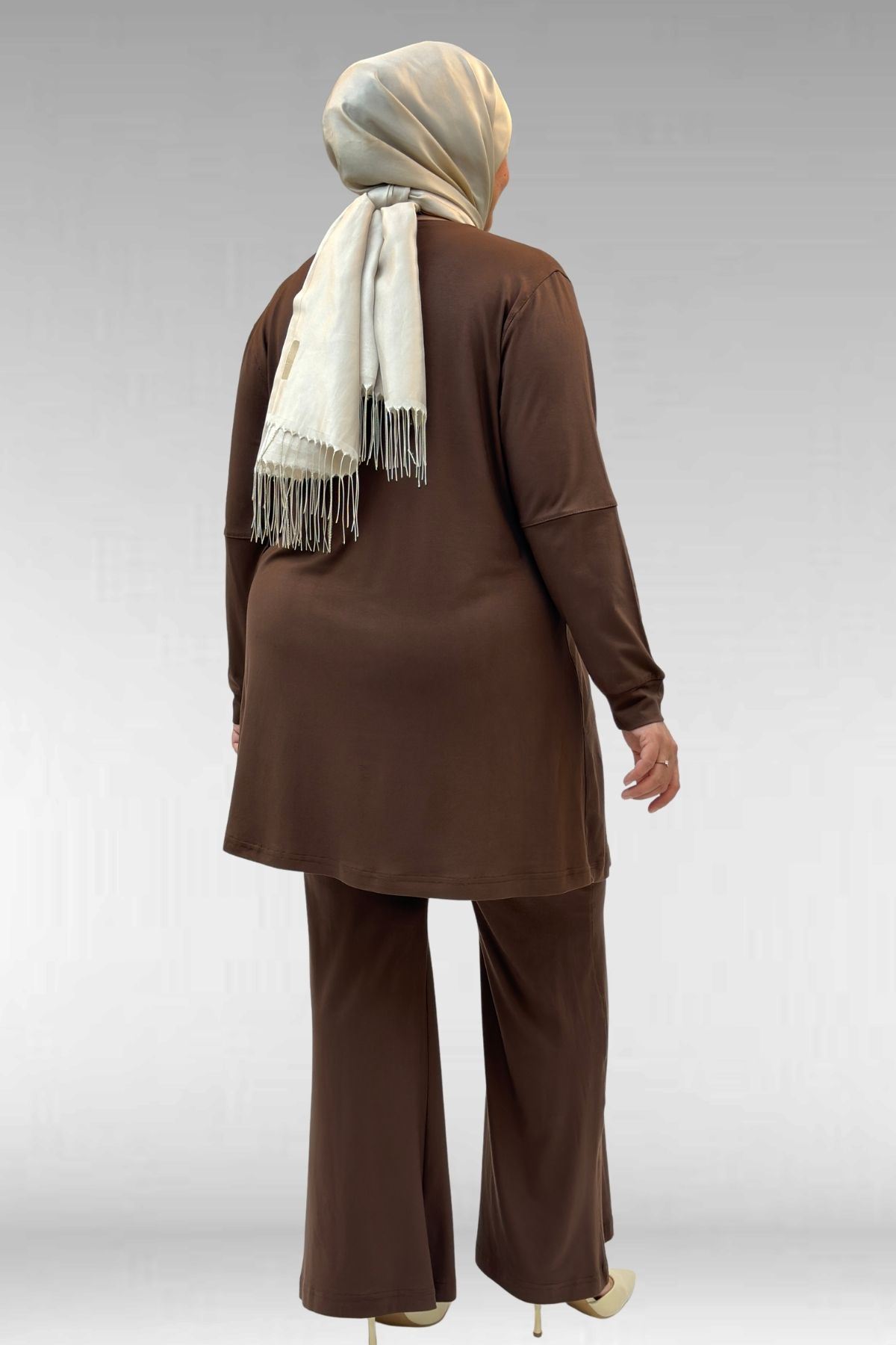 67021 Büyük Beden Taş Baskı Detaylı Parçalı Pantolonlu Takım - Kahve