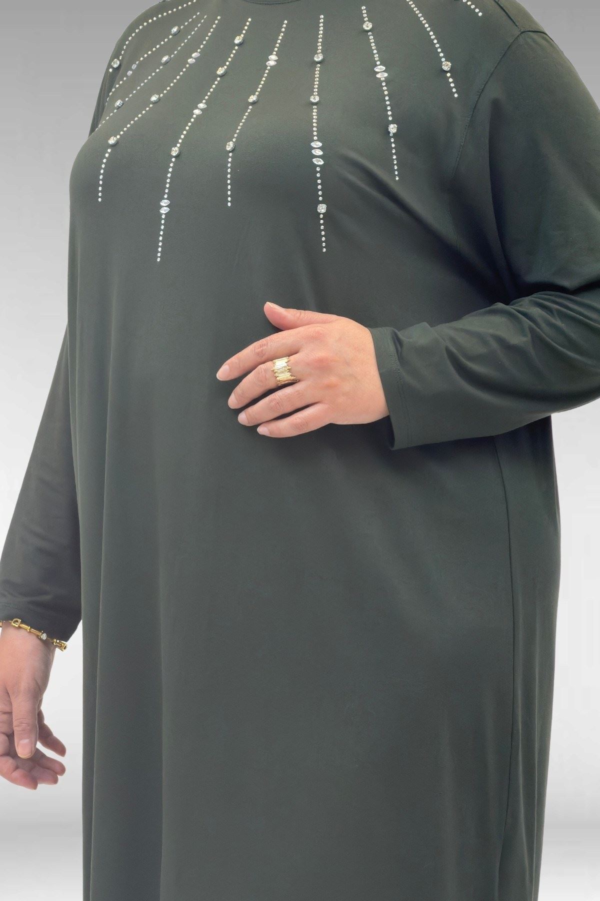 68002 Büyük Beden Önü Güneş Parıltılı Taş Baskılı Penye Tunik - Haki