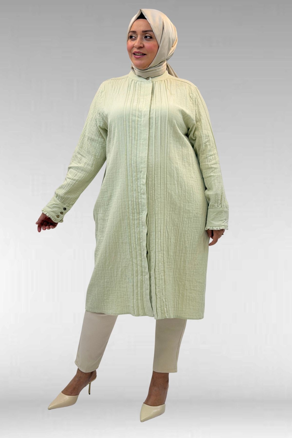 68022 Büyük Beden Boydan Pile Detaylı Müslin Gömlek - Su Yeşili