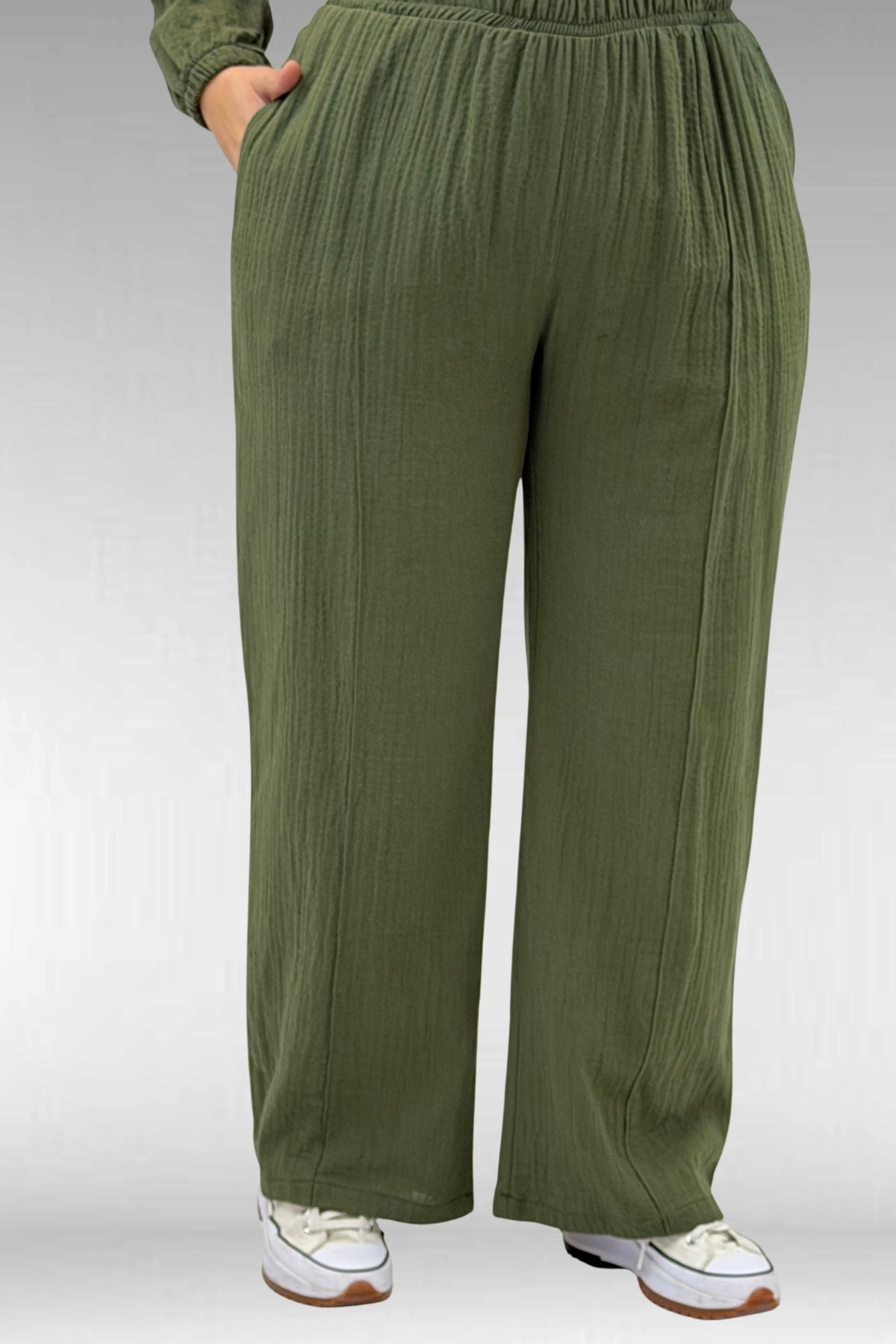 67015 Büyük Beden Cepleri D Toka Detaylı Müslin Pantolonlu Takım - Haki