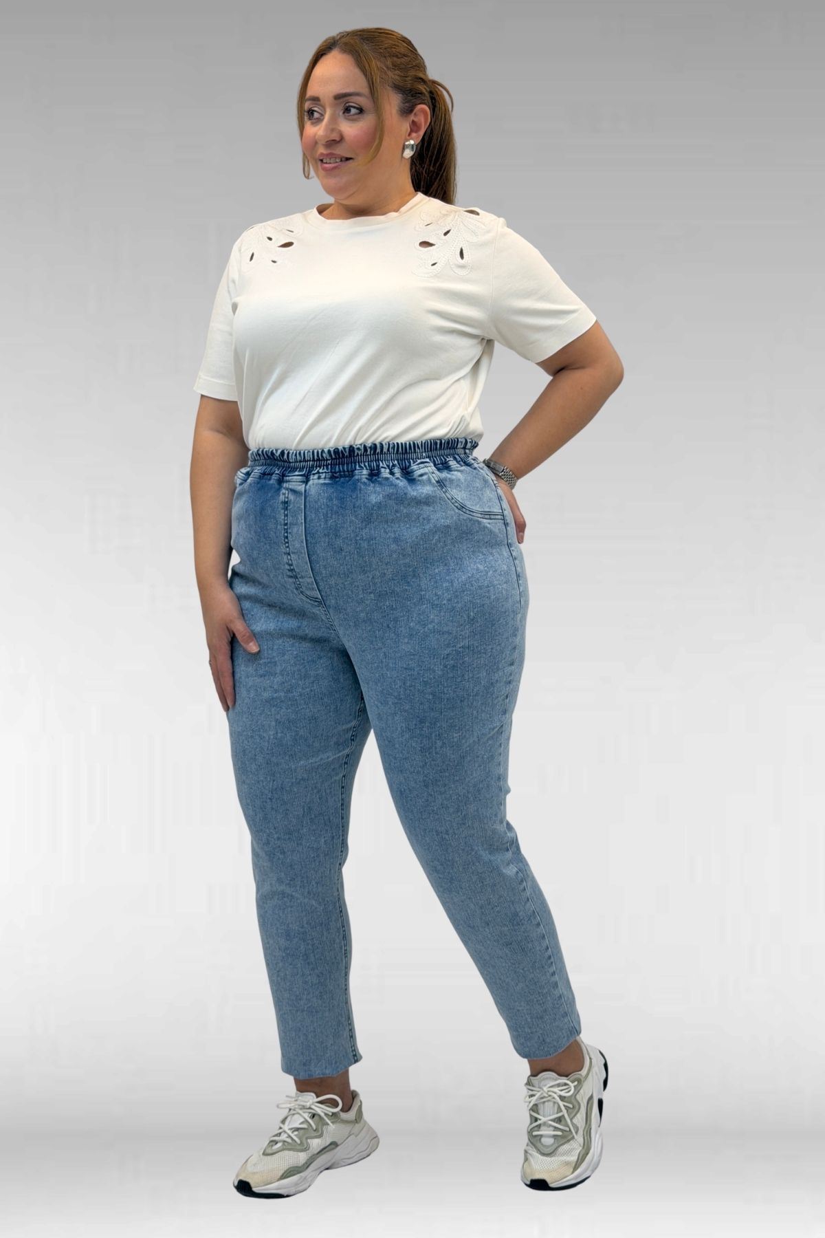 69002 Büyük Beden Beli Lastikli Darpaça Uzun Kot Pantolon - Kar Yıkama Mavi