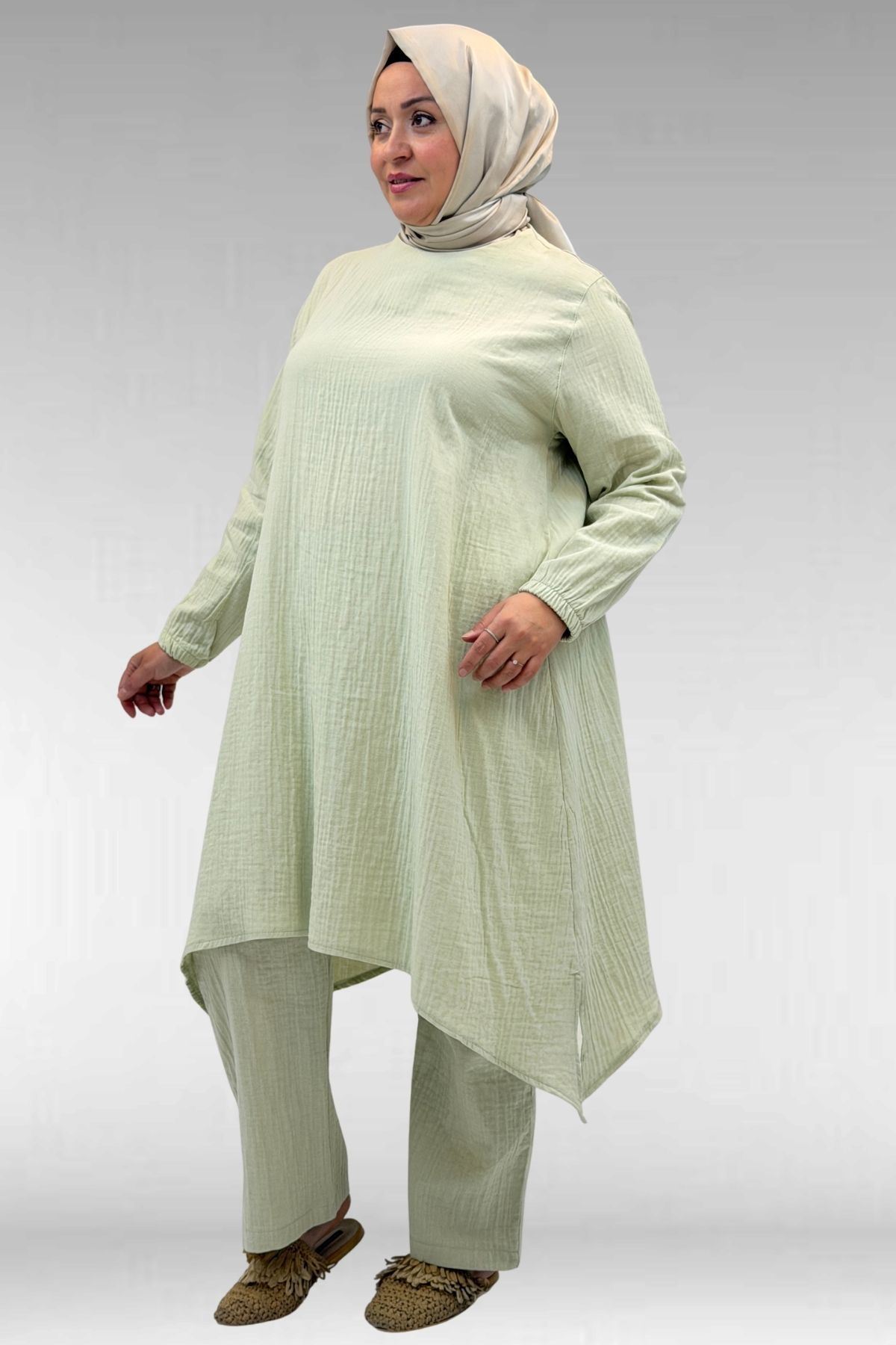 67044 Büyük Beden Asimetrik Kesim Pantolonlu Müslin Takım - Su Yeşili