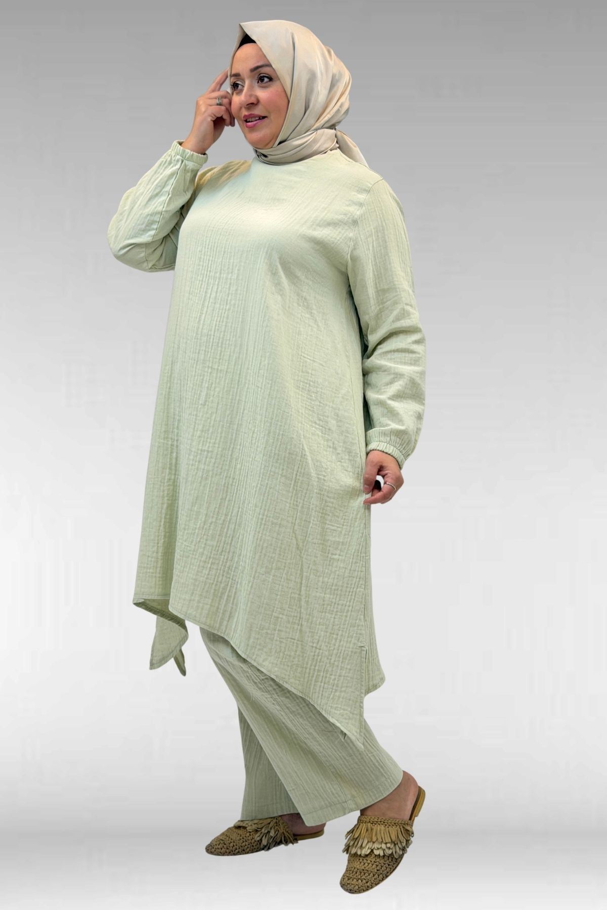 67044 Büyük Beden Asimetrik Kesim Pantolonlu Müslin Takım - Su Yeşili