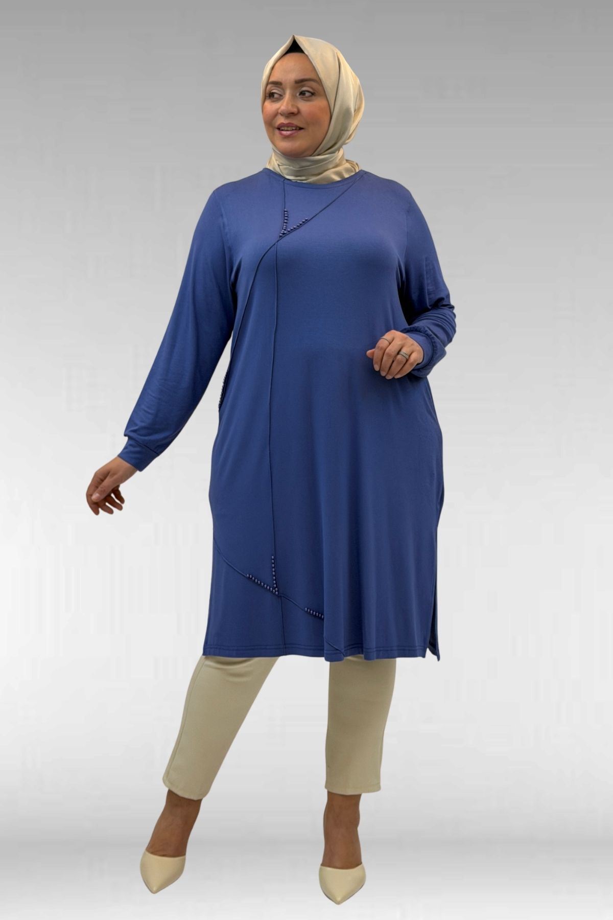 68005 Büyük Beden İnci Çakma Detaylı Penye Tunik - İndigo