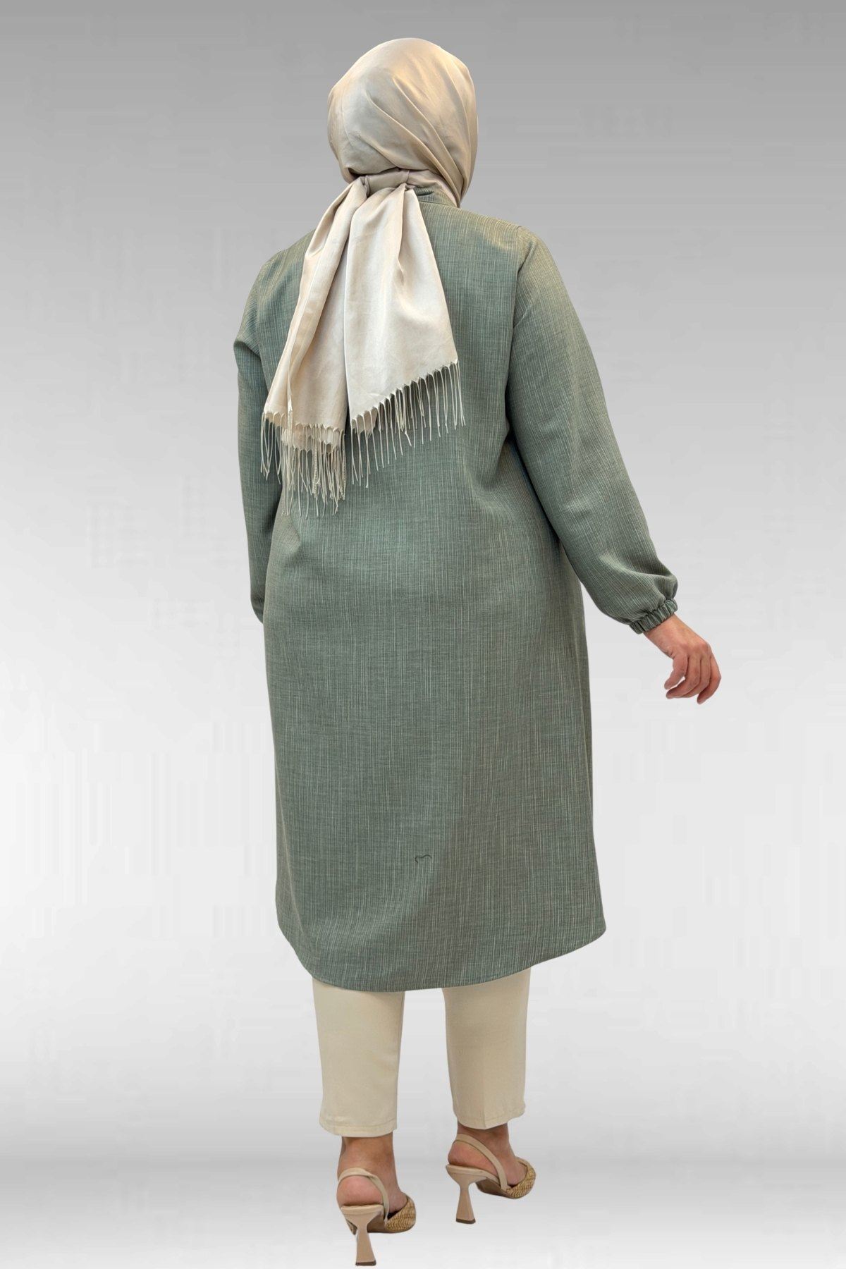 68017 Büyük Beden Hakim Yakalı Kolları Lastikli Tunik - Nefti