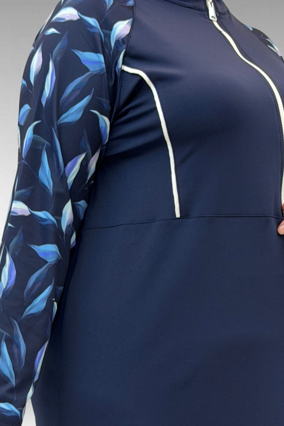 1733 Büyük Beden Fermuarlı Tesettür Mayo - Laci Yaprak Desenli-Laci