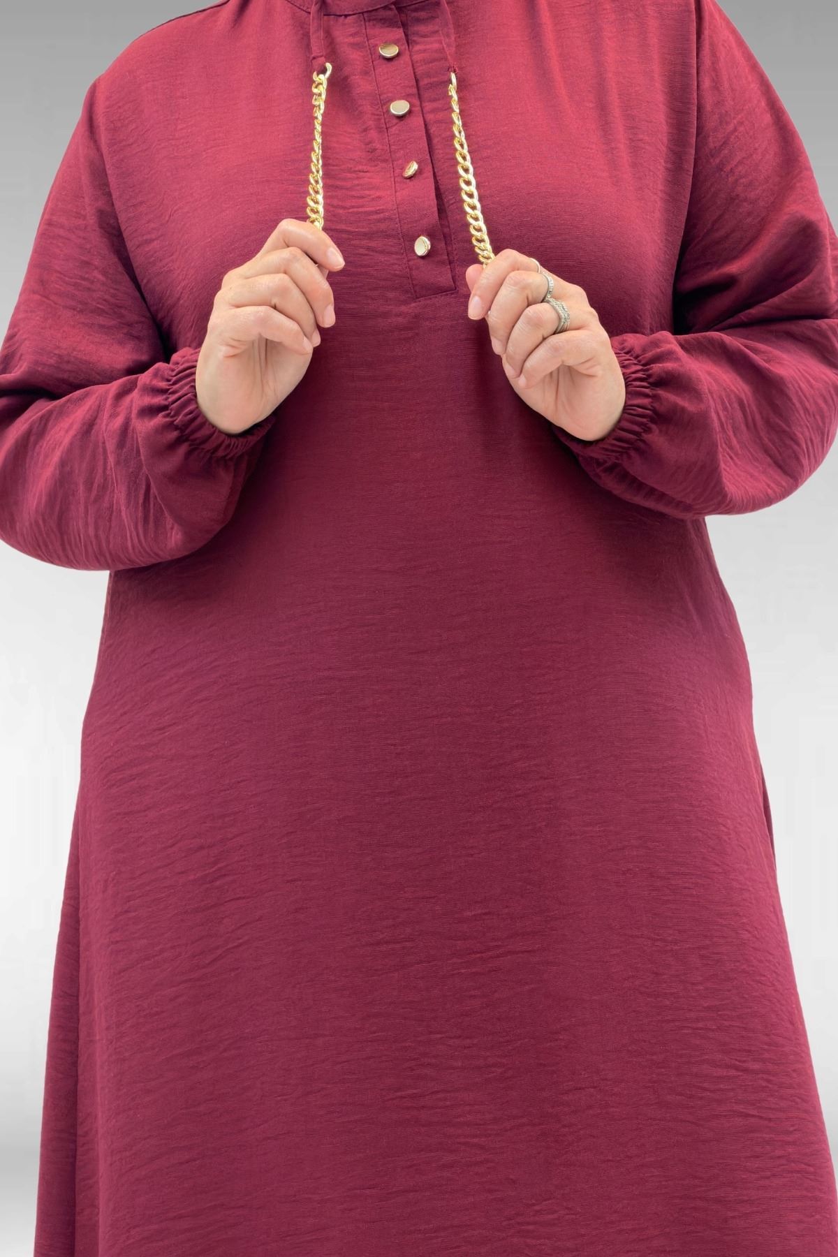 42010 Büyük Beden Keten Airobin Zincir Detaylı Elbise - Bordo