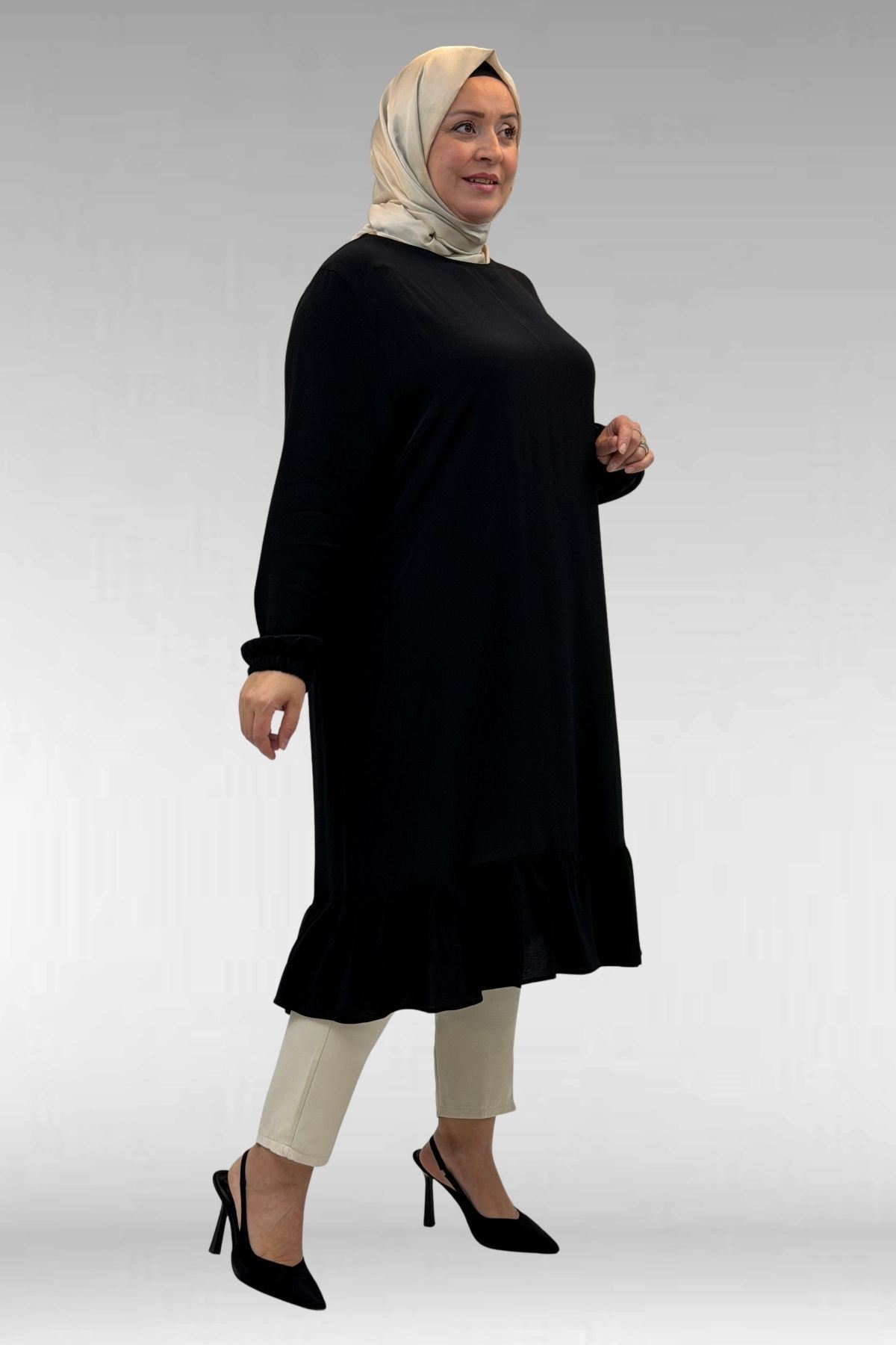 68033 Büyük Beden Eteği Fırfırlı Maroken Tunik - Siyah