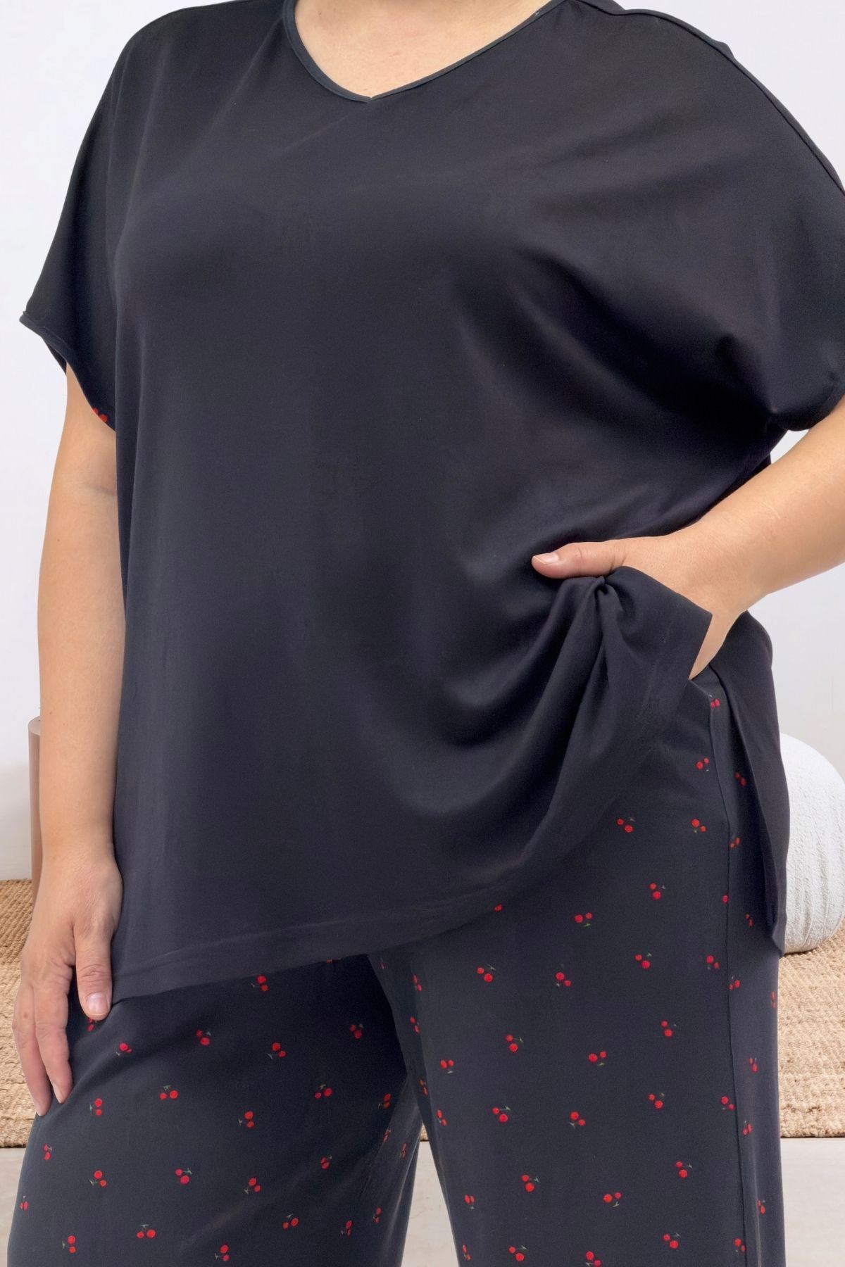67808 Büyük Beden Kombinli Modal -Milan Pijama Takımı - Kiraz Desenli