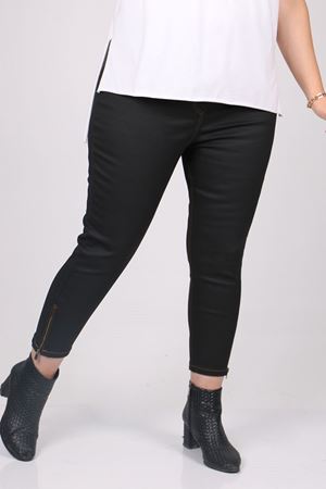 9121-3 Büyük Beden Mat Deri Görünümlü Dar Paça Kot Pantolon - Siyah
