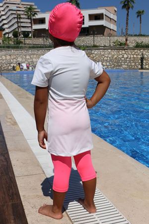 1709-1  Baskılı Kısa Kol Çocuk Havuz Mayosu-Beyaz-Pembe