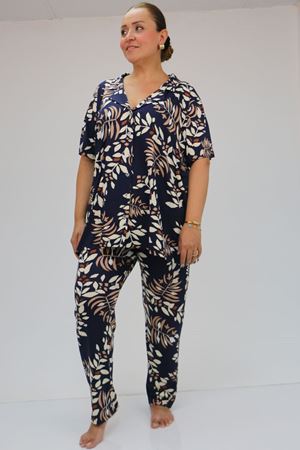 37801 Büyük Beden  Düğmeli Türlü Viskon Pijama Takımı - Lacivert - Vizon Yapraklı