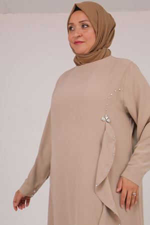 52016 Büyük Beden Önü Fırfırlı Taş Detaylı Krep Elbise - Bej