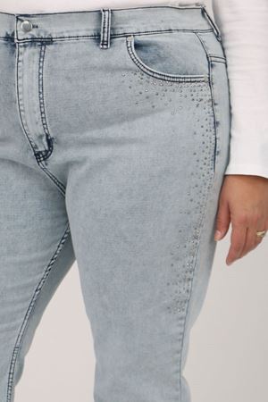 9204-1 Büyük Beden Kemerli Taş Detaylı Kot Pantolon - Kar Yıkama Buz Mavi