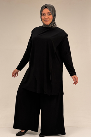 67004 Büyük Beden Önü Ve Arkası Pelerin Detaylı Sandy Pantolonlu Takım - Siyah