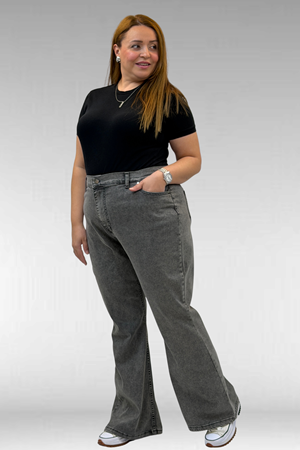 9110-11 Büyük Beden İspanyol Paça Kot Pantolon - Siyah