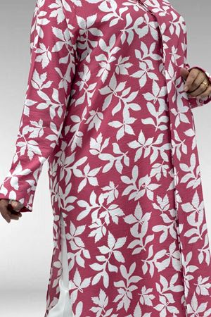 68045 Büyük Beden Kolu Kıvırma Detaylı Mango Tunik - Yaprak Desen Pembe