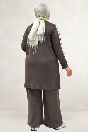 68099 Büyük Beden Önü Ve Kolları Beyaz Şeritli Taşlı Modal Tunik - Kahve